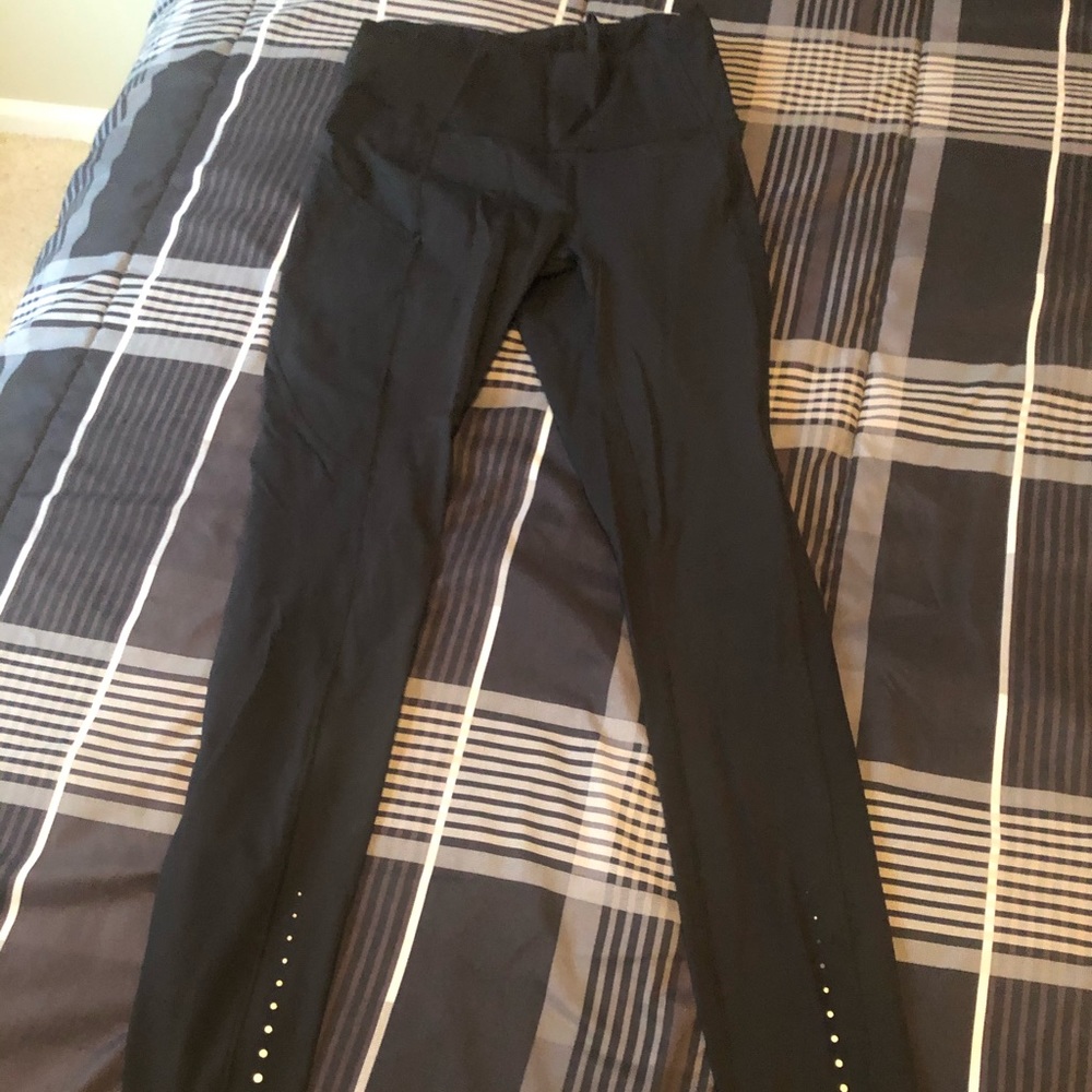 Lululemon size 4 pants